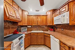 658 Binney St NE, Palm Bay, FL 32907 - Photo 13