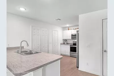 875 Natroma Avenue SW, Palm Bay, FL 32908 - Photo 9