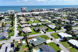 400 Oak Ridge Dr, Indialantic, FL 32903 - Photo 91