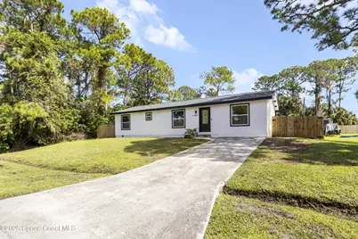 443 Santo Domingo Avenue SW, Palm Bay, FL 32908 - Photo 3