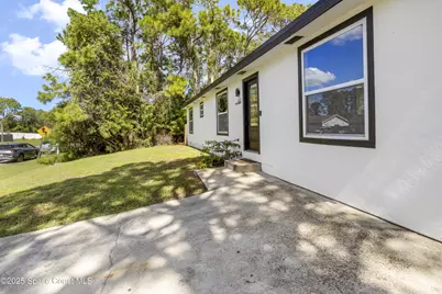 443 Santo Domingo Avenue SW, Palm Bay, FL 32908 - Photo 21