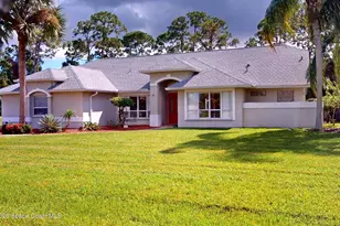 3886 Peacock Dr, Melbourne, FL 32904 - Photo 1