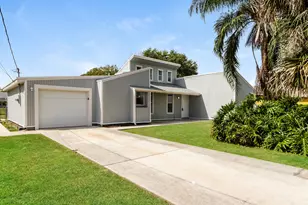 2574 SW Monterrey Ln, Port Saint Lucie, FL 34953 - Photo 3