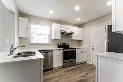 2574 SW Monterrey Lane, Port Saint Lucie, FL 34953 - Photo 5