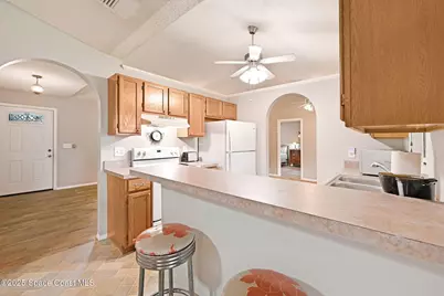 273 Jacaranda Avenue NW, Palm Bay, FL 32907 - Photo 9