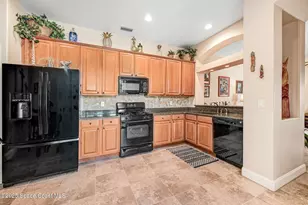 560 Casa Bella Dr, Cape Canaveral, FL 32920 - Photo 7