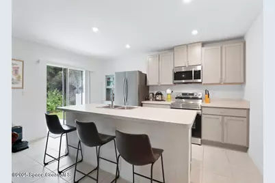 7976 105th Avenue, Vero Beach, FL 32967 - Photo 3