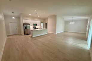 581 Toynbee Rd SW, Palm Bay, FL 32908 - Photo 3