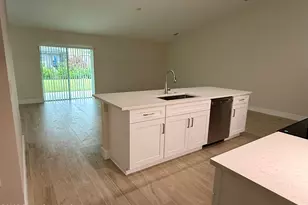 581 Toynbee Rd SW, Palm Bay, FL 32908 - Photo 7