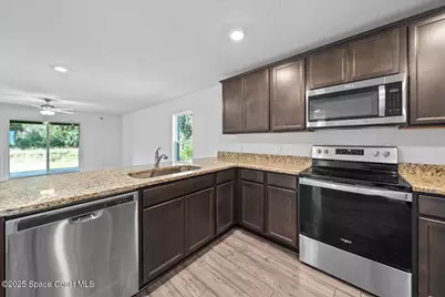 2528 Fleming Avenue SW, Palm Bay, FL 32908 - Photo 9