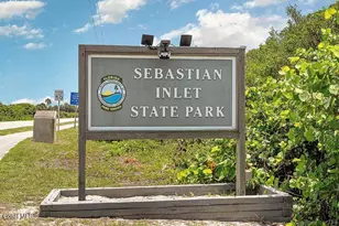 898 Riviera Ave, Sebastian, FL 32958 - Photo 37