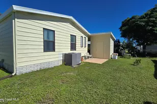 1350 Barefoot Cir, Barefoot Bay, FL 32976 - Photo 5