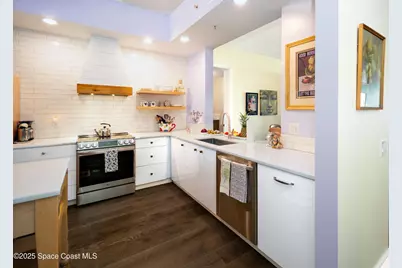 22 Harbour Isle Drive W #204, Fort Pierce, FL 34949 - Photo 5