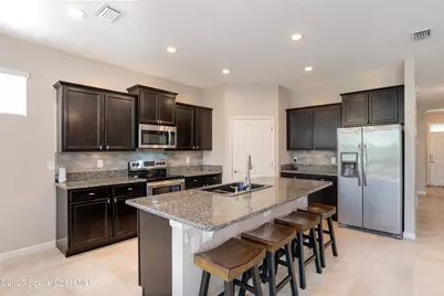 744 Remington Green SE Drive SE, Palm Bay, FL 32909 - Photo 3