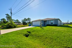 318 Silverfrost St SE, Palm Bay, FL 32909 - Photo 3