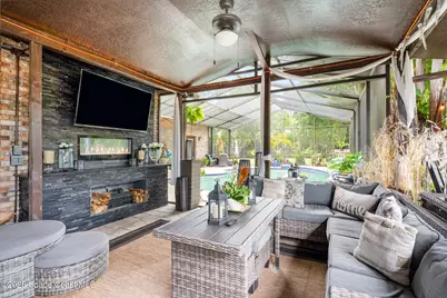 562 Lake Ashley Circle, Melbourne, FL 32904 - Photo 13