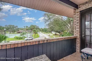 562 Lake Ashley Cir, Melbourne, FL 32904 - Photo 27