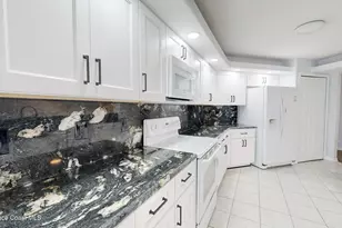 8935 Puerto Del Rio Dr, Cape Canaveral, FL 32920 - Photo 11