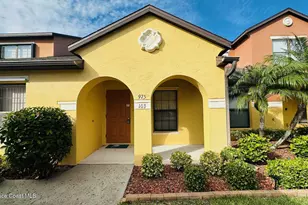 975 Luminary Cir, Melbourne, FL 32901 - Photo 1