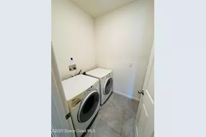 571 Coconut Street SE, Palm Bay, FL 32909 - Photo 7