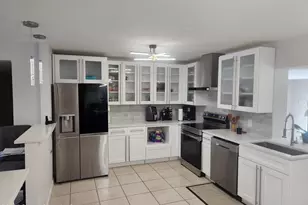 462 Breakwater St SE, Palm Bay, FL 32909 - Photo 5