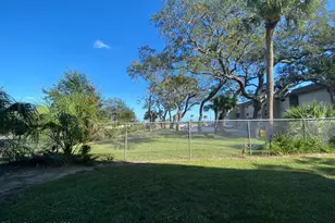 3135 Shady Dell Ln, Melbourne, FL 32935 - Photo 17