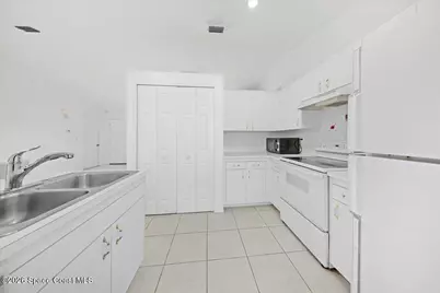 171 Americana Boulevard NE, Palm Bay, FL 32907 - Photo 9