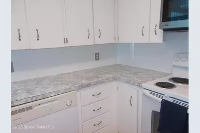 836 Hyacinth Circle E, Barefoot Bay, FL 32976 - Photo 3