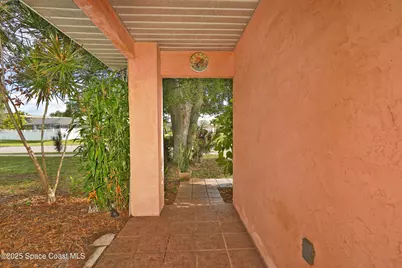 385 Island Oaks Place, Merritt Island, FL 32953 - Photo 3