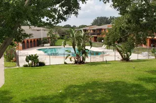 233 San Juan Cir, Melbourne, FL 32935 - Photo 17