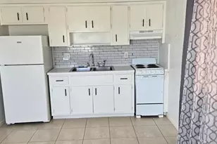 233 San Juan Cir, Melbourne, FL 32935 - Photo 7