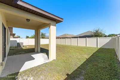4667 Magenta Isles Drive, Melbourne, FL 32904 - Photo 17