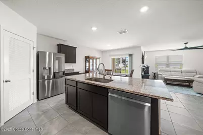 1098 Castile Road SE, Palm Bay, FL 32909 - Photo 9