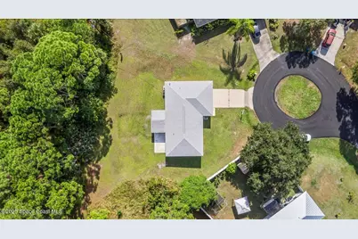 1421 Grand Court NW, Palm Bay, FL 32907 - Photo 3