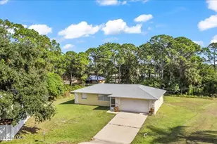 1421 Grand Ct NW, Palm Bay, FL 32907 - Photo 3