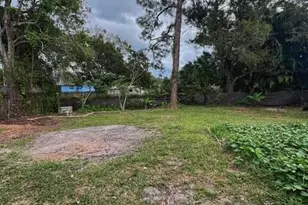 5106 Seagrape Dr, Fort Pierce, FL 34982 - Photo 13