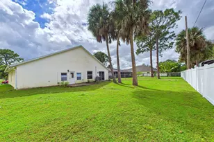 207 Alcantarra St NW, Palm Bay, FL 32907 - Photo 27