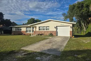 2417 Colonial Dr, Melbourne, FL 32901 - Photo 3