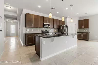 988 Corbin Circle SW, Palm Bay, FL 32908 - Photo 3