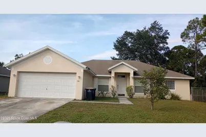 534 White Plains Avenue SW, Palm Bay, FL 32908 - Photo 1