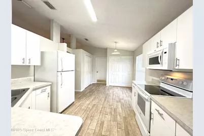 670 Benton Drive, Melbourne, FL 32901 - Photo 5