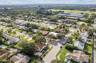 2010 Talloak Rd, Melbourne, FL 32935 - Photo 39