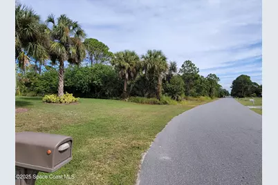 121 Halloran Street SE, Palm Bay, FL 32909 - Photo 1