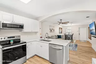 1030 Luminary Cir, Melbourne, FL 32901 - Photo 9