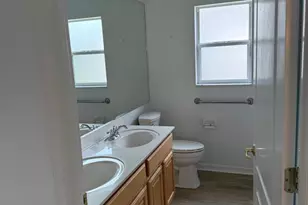 1427 Grand Isle Blvd, Melbourne, FL 32940 - Photo 9