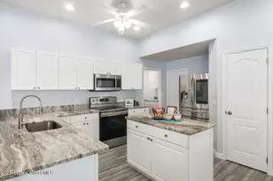 530 Sunset Lakes Dr, Merritt Island, FL 32953 - Photo 9