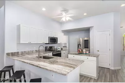 530 Sunset Lakes Drive, Merritt Island, FL 32953 - Photo 11