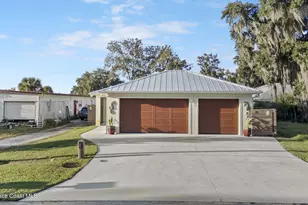 152 Indian Creek Rd, Oak Hill, FL 32759 - Photo 3