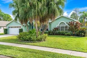 652 Sheridan Woods Dr, Melbourne, FL 32904 - Photo 3