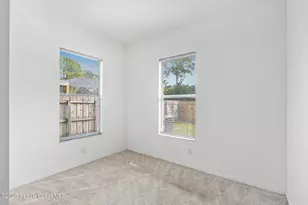 652 Sheridan Woods Dr, Melbourne, FL 32904 - Photo 15